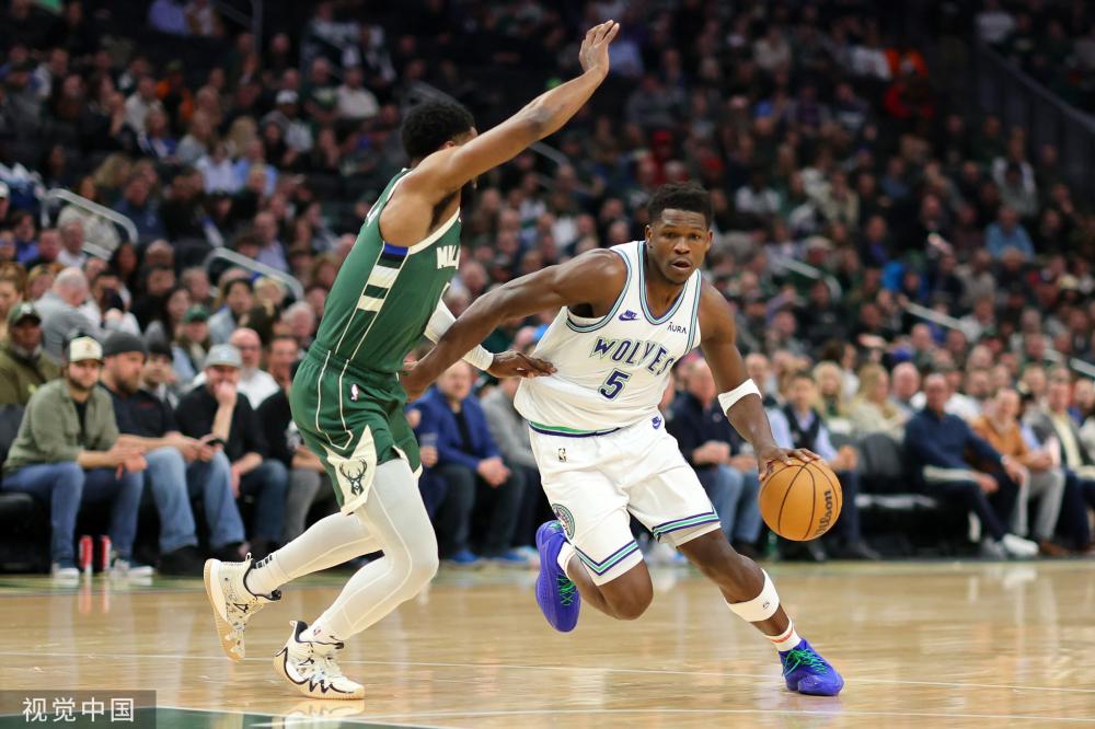 东部的雄鹿 东部的雄鹿