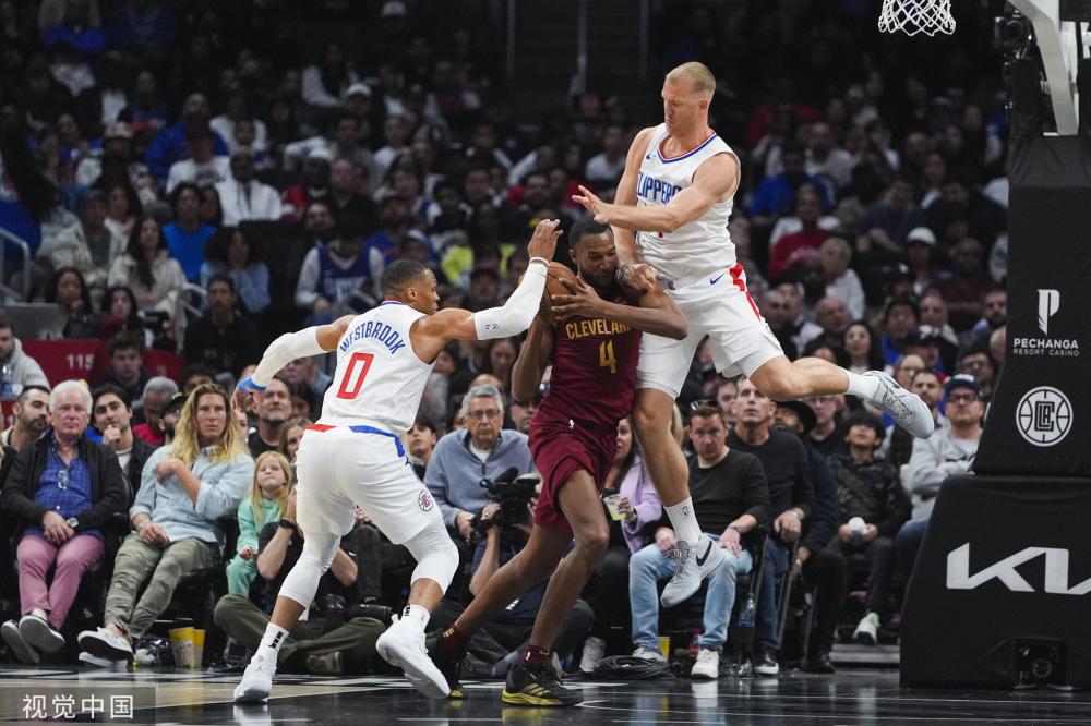 防守出色 防守出色